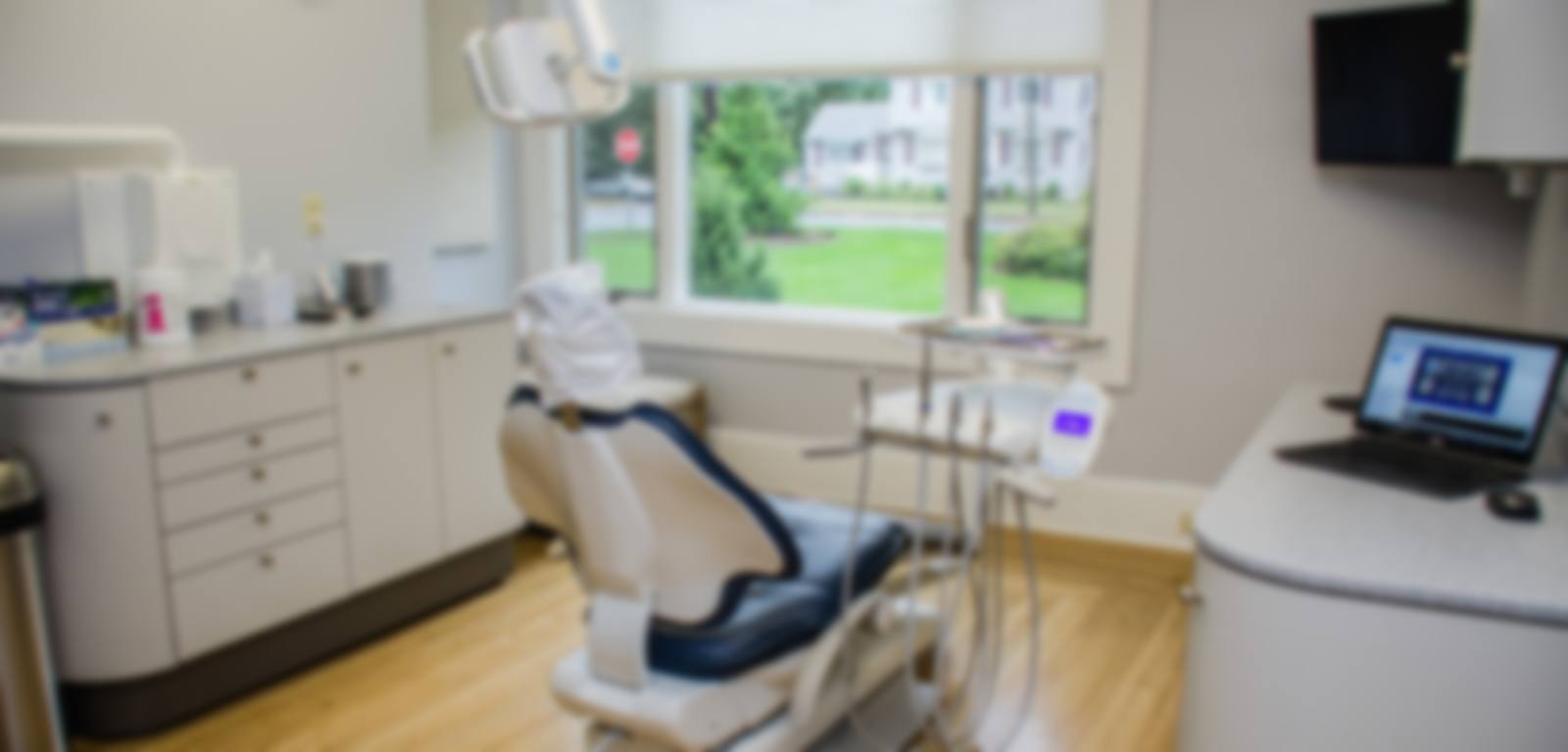 Dental treatment chair